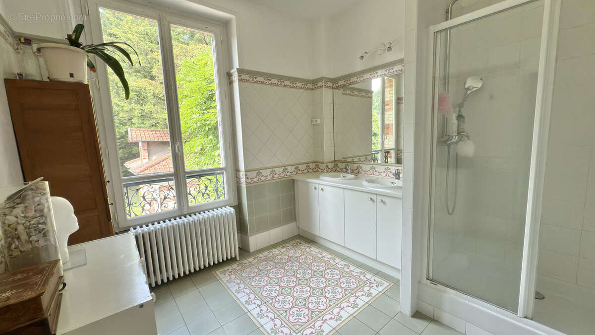 Maison à DEUIL-LA-BARRE