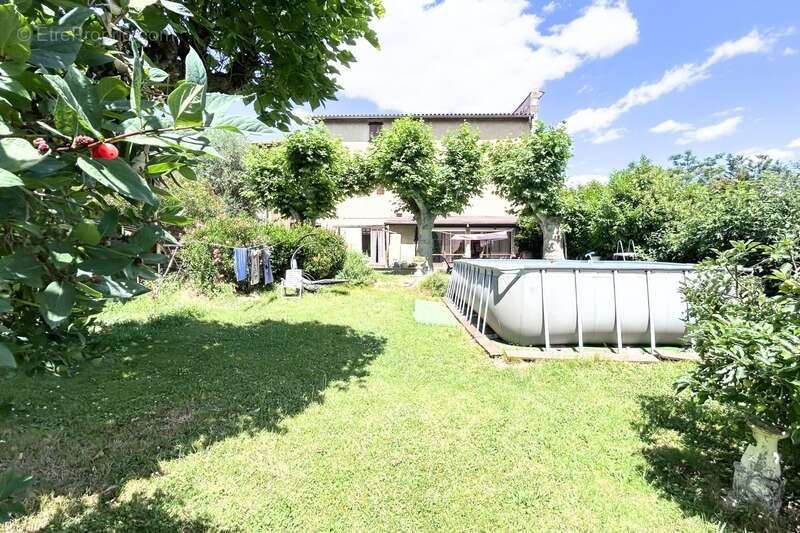 Maison à MONTAGNY