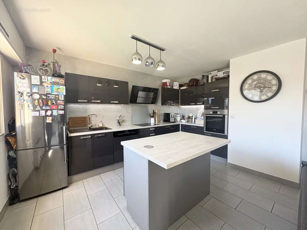 Appartement à SAINT-MARTIN-DU-VAR