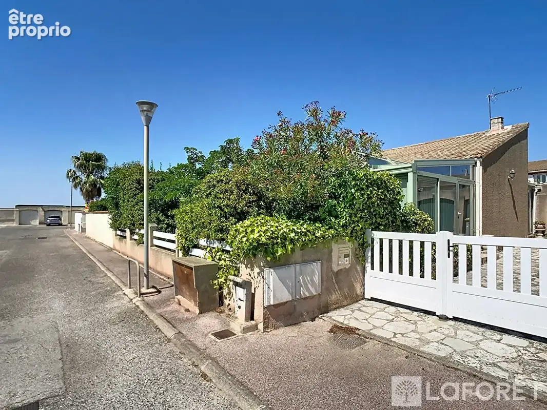 Maison Vitrolles 5 pièce(s) 104 m2 , jardin de 400m² - photo 2