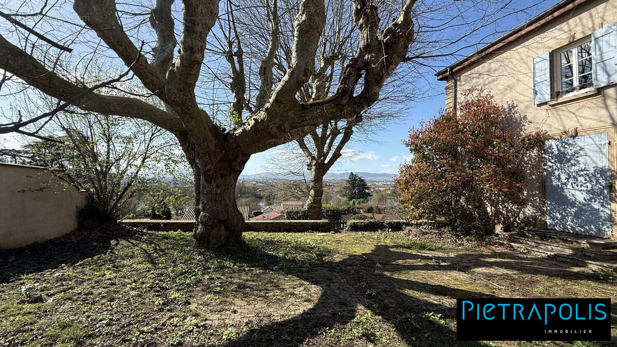 Appartement à VILLEFRANCHE-SUR-SAONE