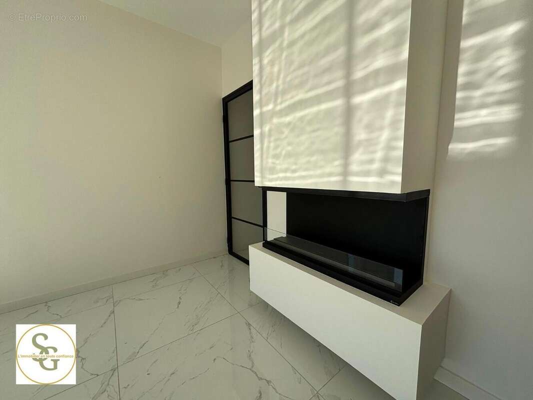 Maison 148 m² à Gaillac  - photo 4