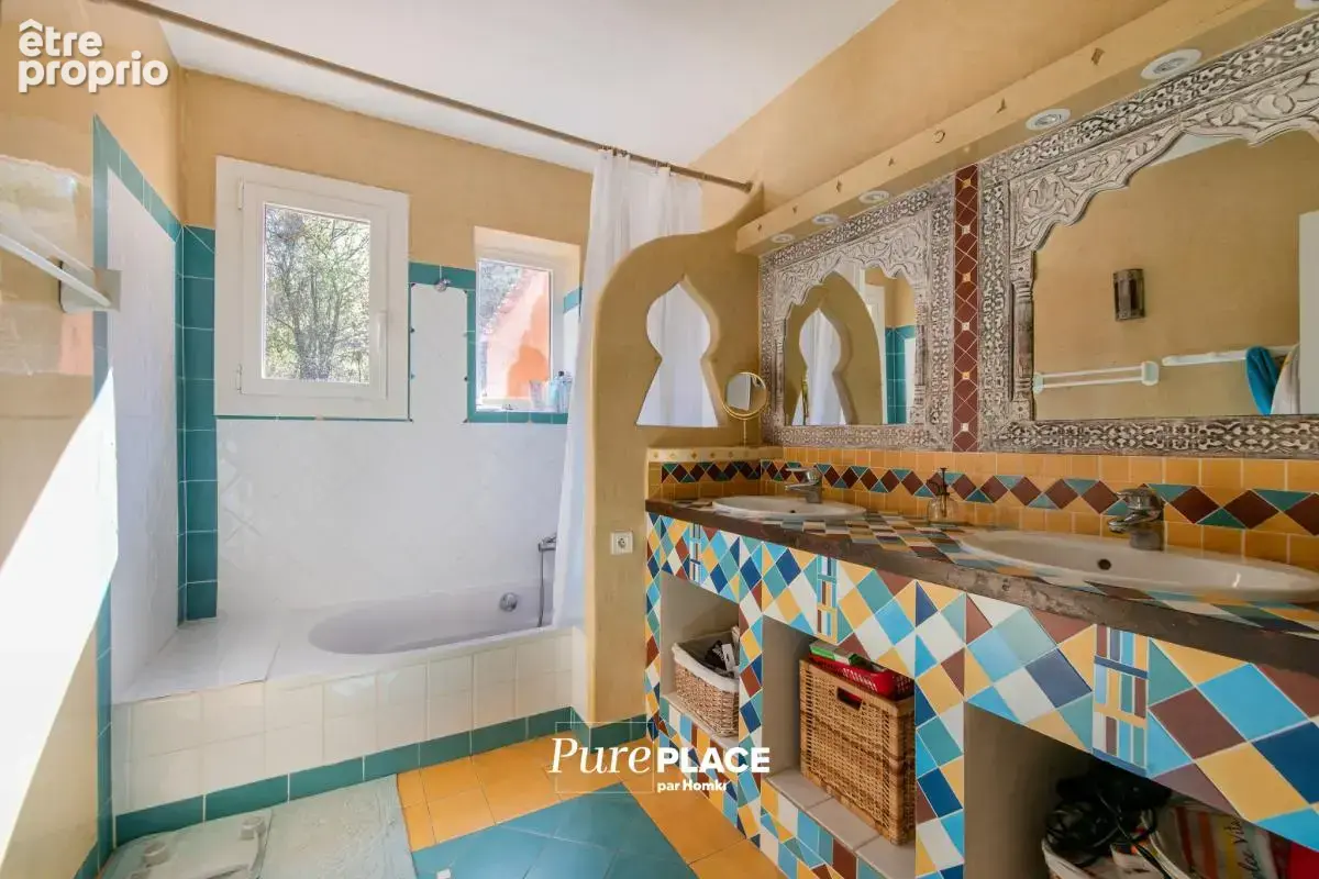Maison T7 de 209 m² sur 6600 m² de terrain avec piscine à Aix-en-Provence - photo 16