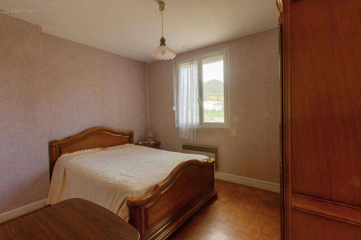 Maison à SAINT-JULIEN-EN-SAINT-ALBAN