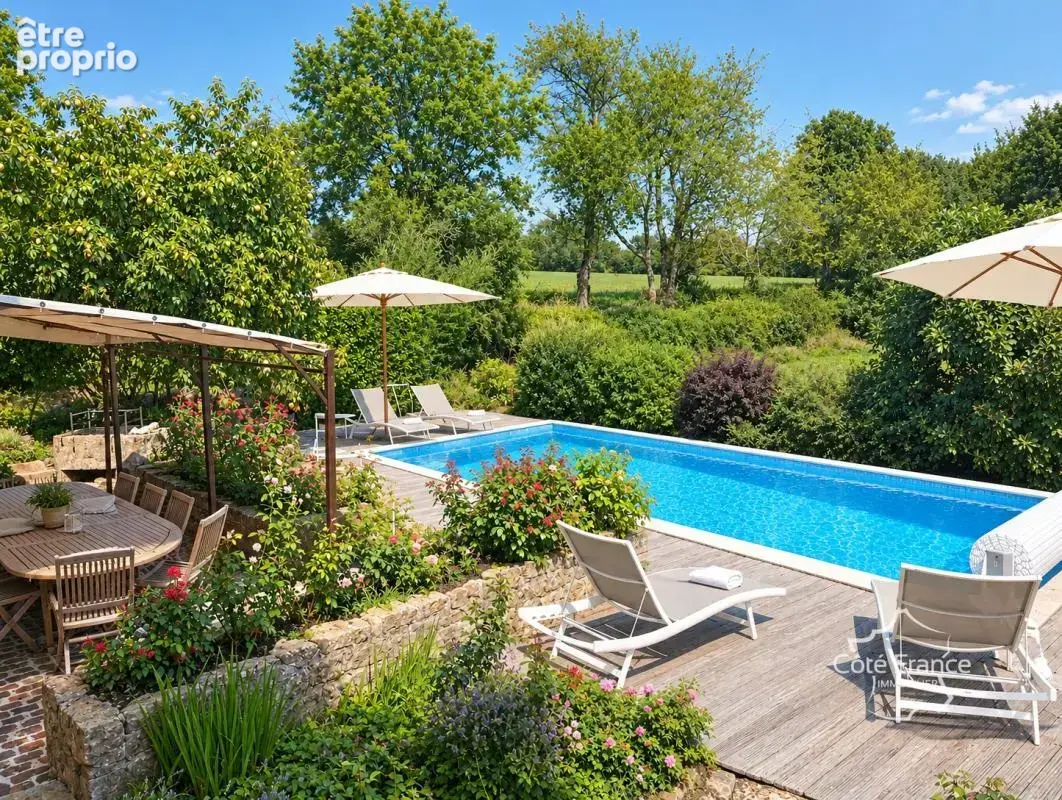 Belle maison en pierre rénovée avec piscine chauffée et char - photo 7
