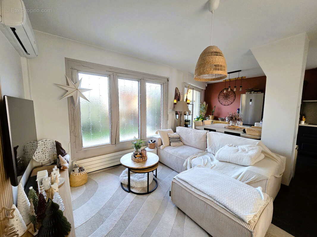 Maison à SAVIGNY-SUR-ORGE