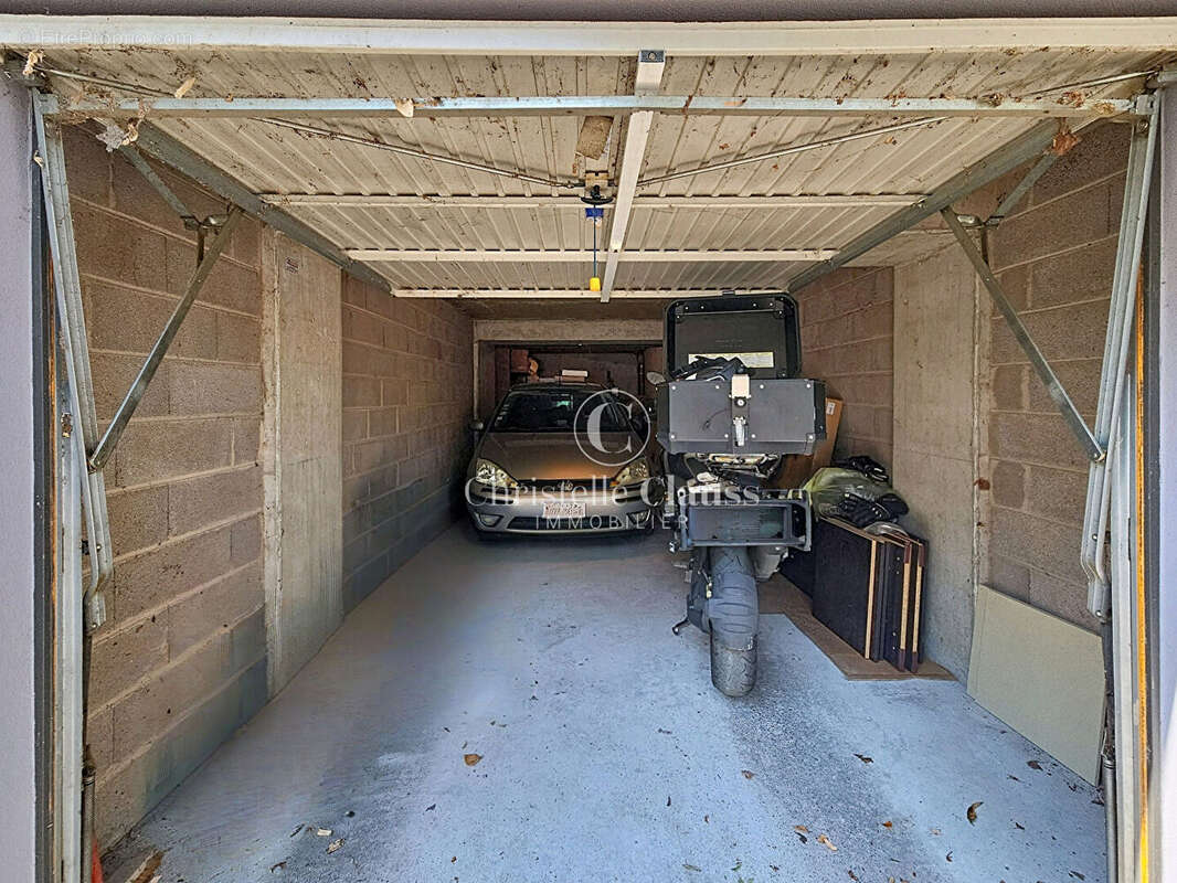 Double Garage Box Strasbourg Neudorf 33 m2 - photo 2