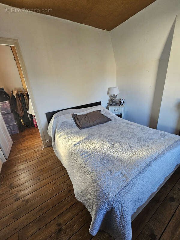 Maison à SAINT-SOZY