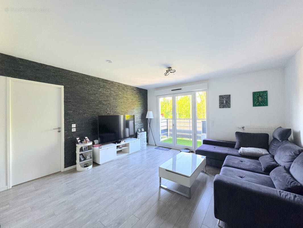 Appartement à L'ETANG-LA-VILLE