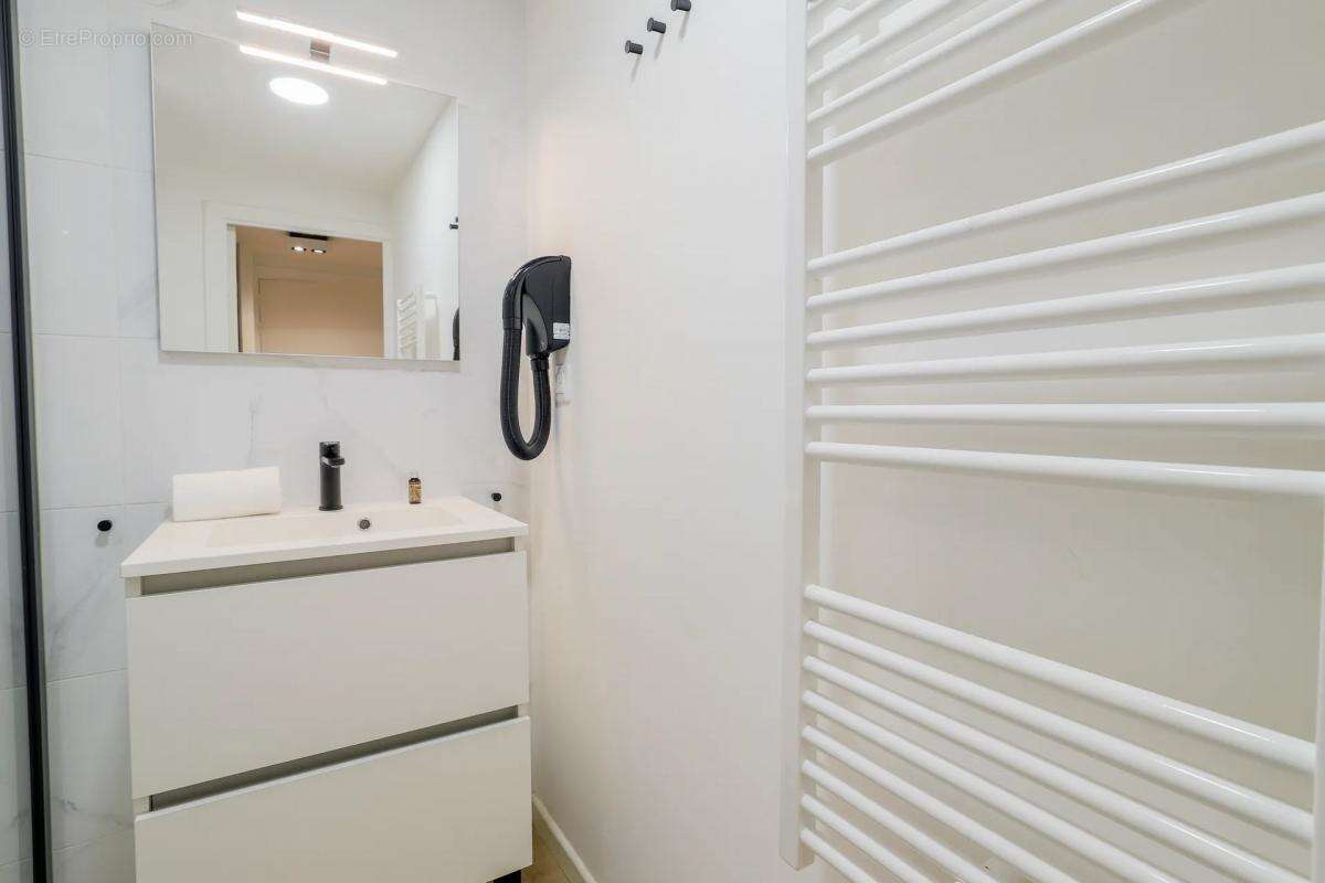 Appartement à CAMIERS