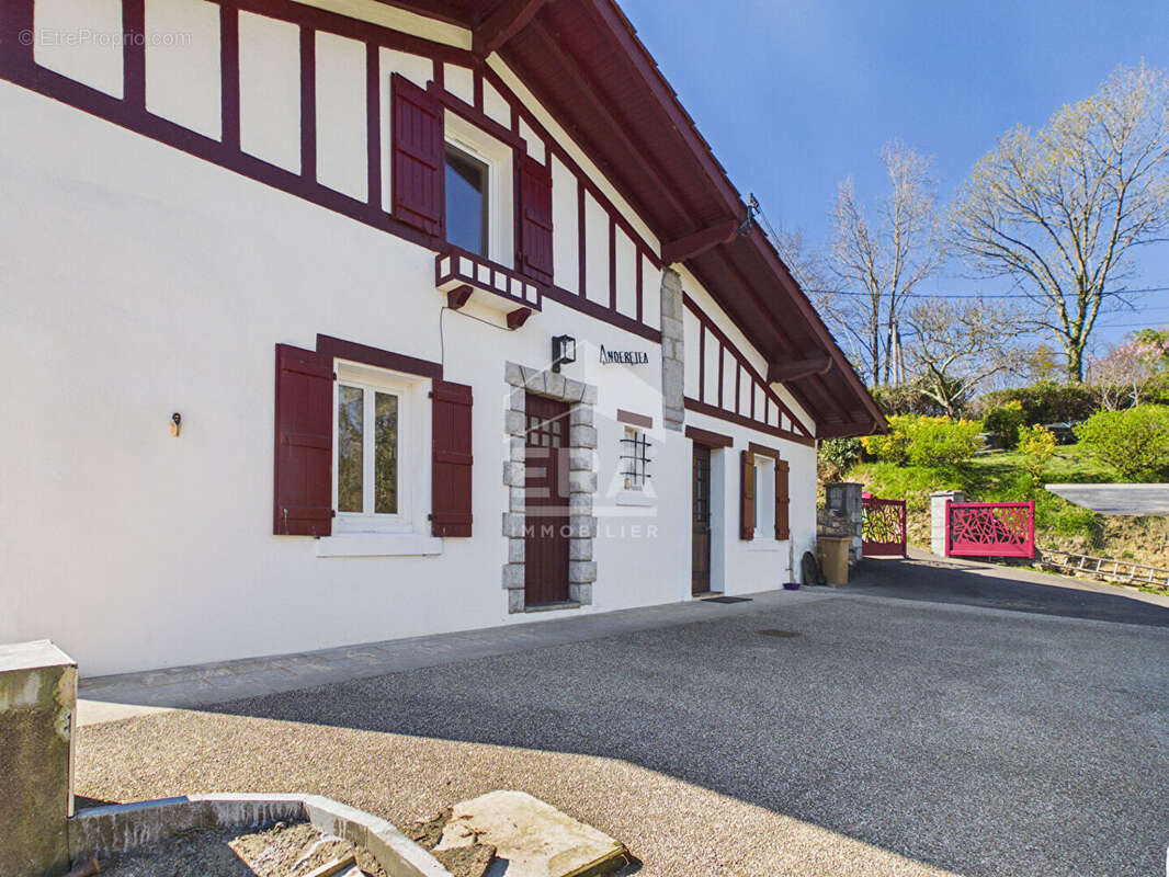 Maison à HASPARREN