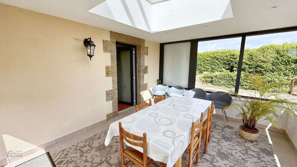 Corps de ferme - 152 m2 - dépendances - 4520 m2 terrain - Brélès - photo 6