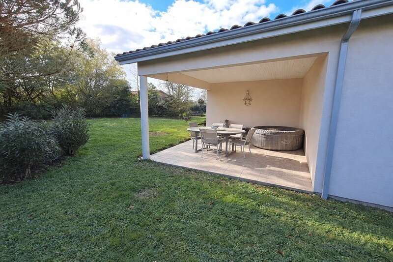 Maison à SAINT-SULPICE-ET-CAMEYRAC