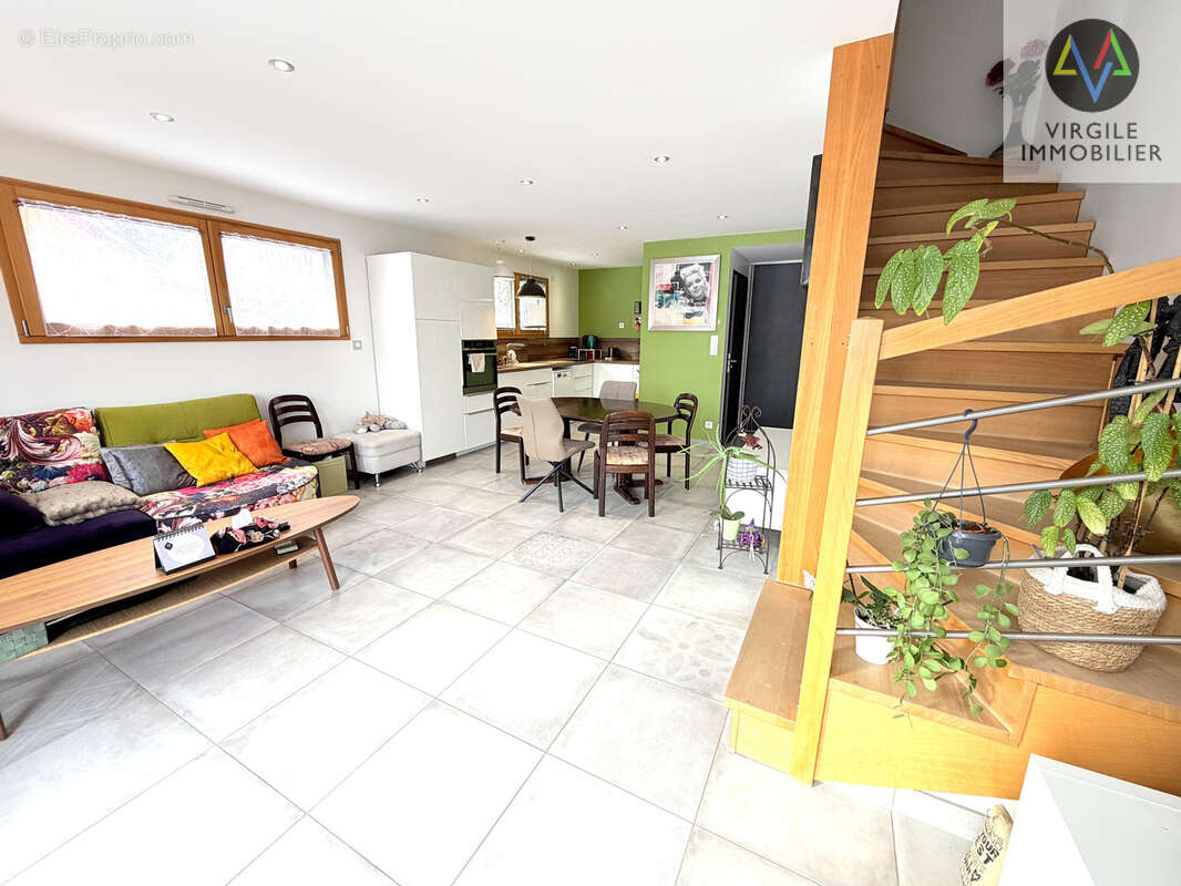Appartement à LES GRANGETTES
