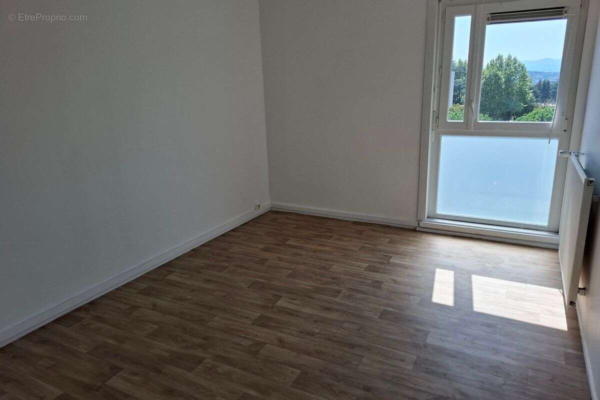 T3 de 52 m² à Saint-Fons à partir de 88 000 € - photo 3