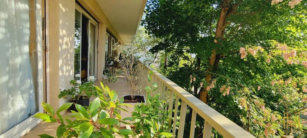 Appartement à VERSAILLES