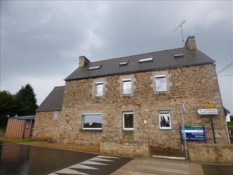 Maison à BRELIDY