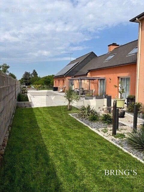 Maison 274 m² à Erbray  - photo 4