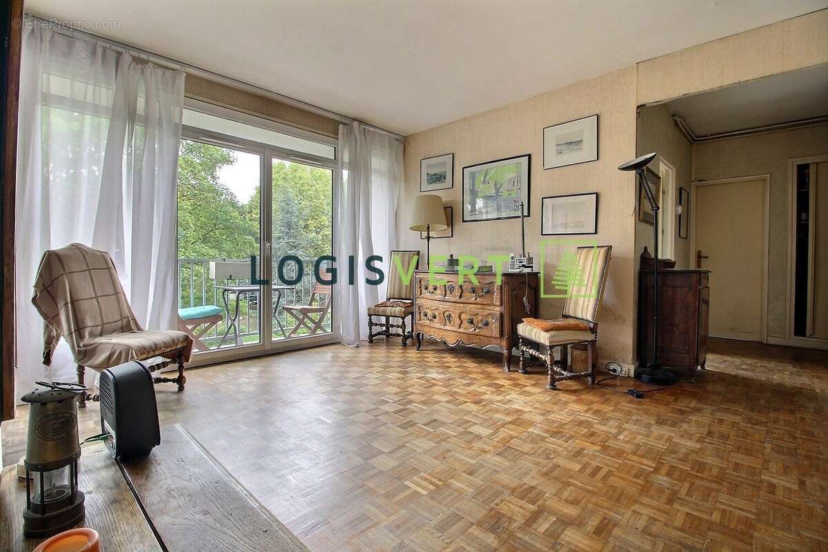 Appartement à BOURG-LA-REINE