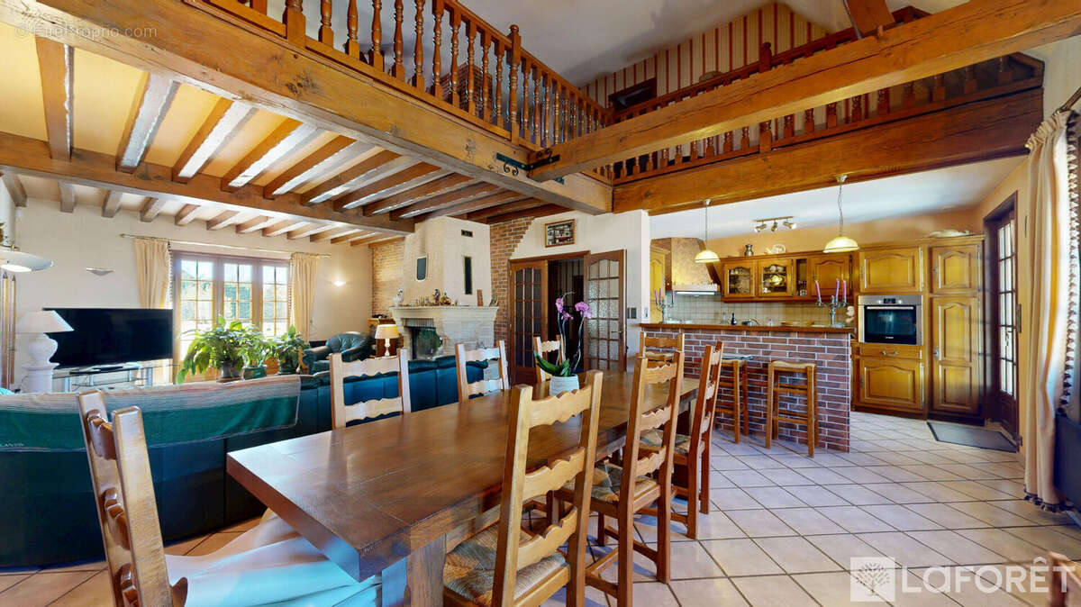 Maison à TOULON-SUR-ALLIER