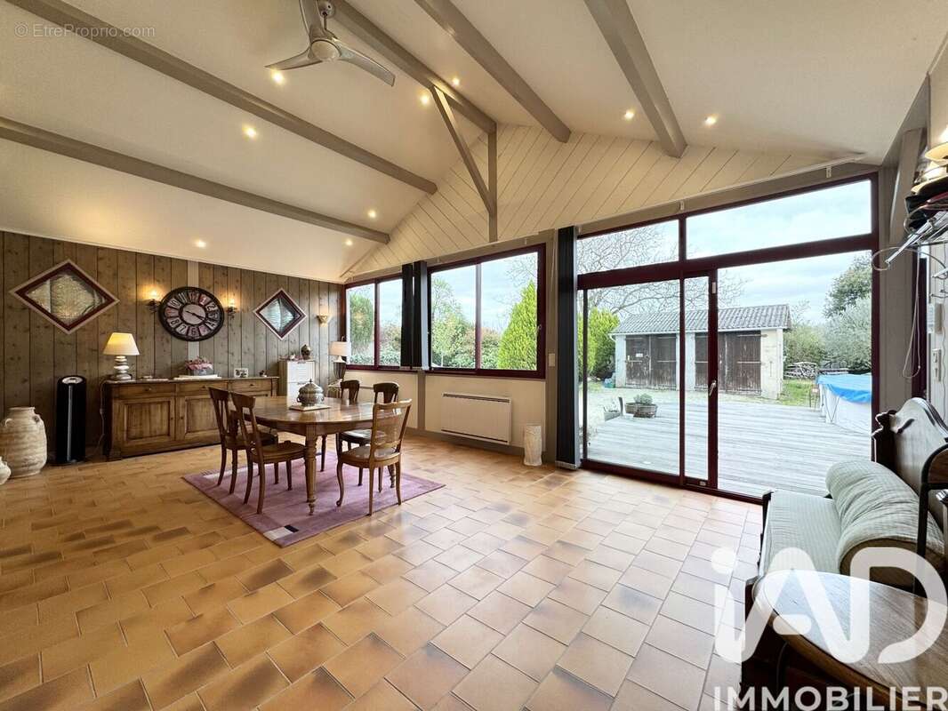 Photo 4 - Maison à BEAUMONT-EN-VERON