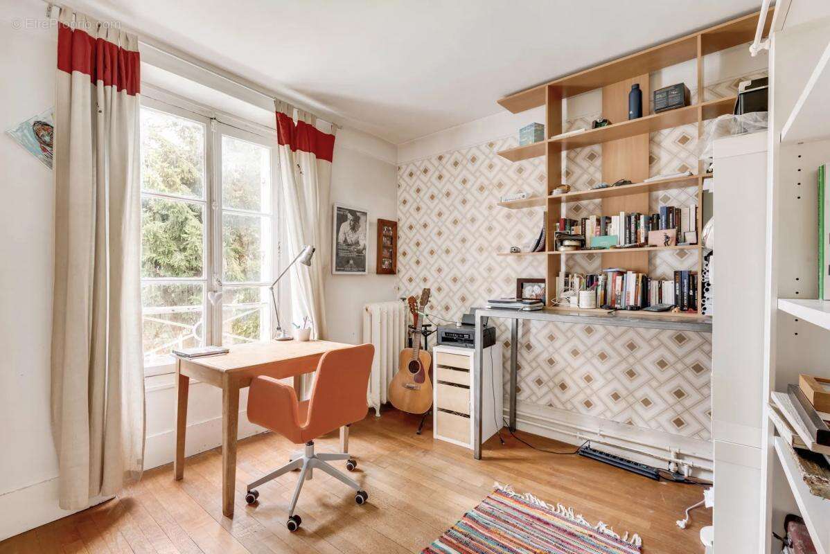 Maison à VILLENEUVE-LA-GARENNE