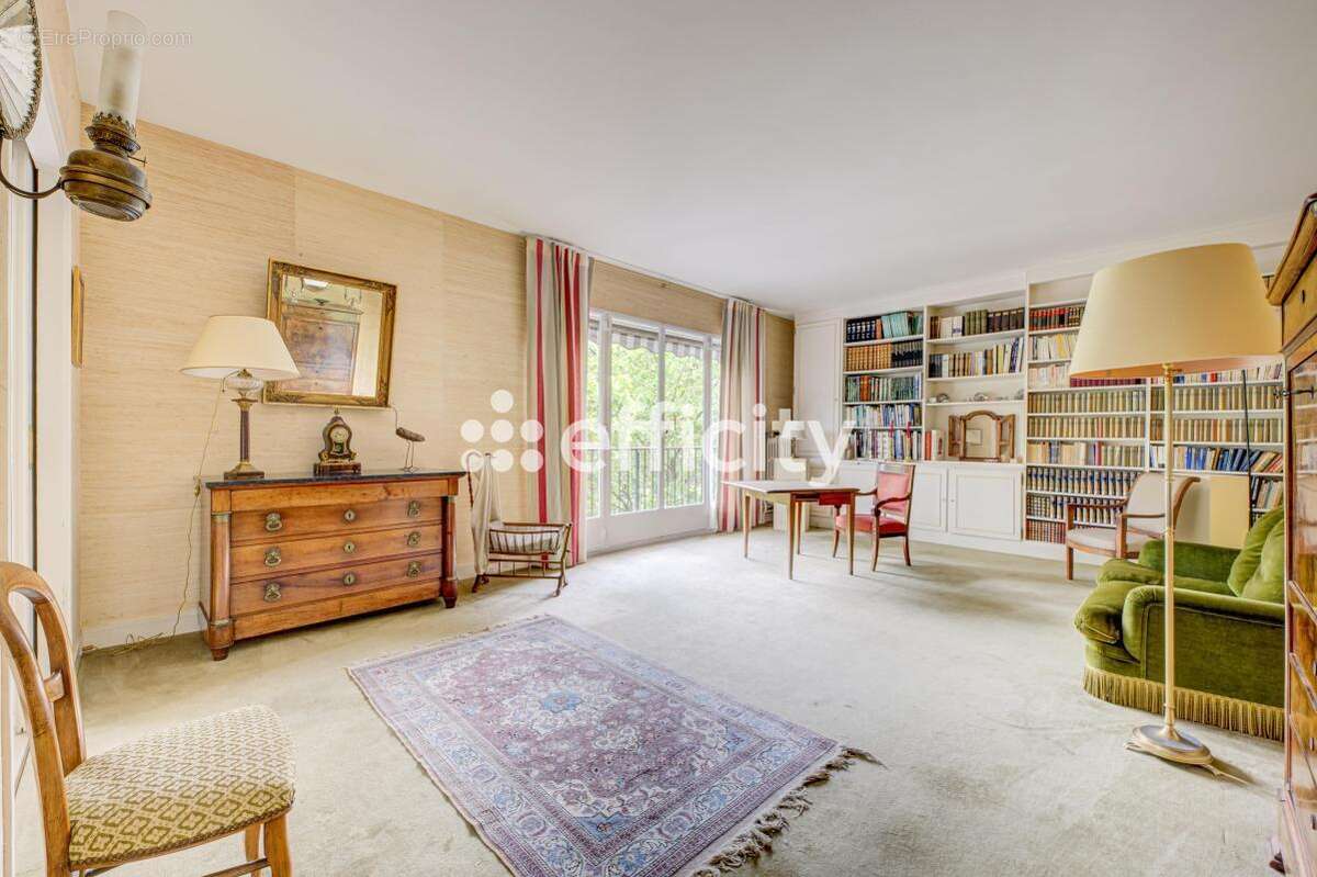 Appartement à PARIS-6E