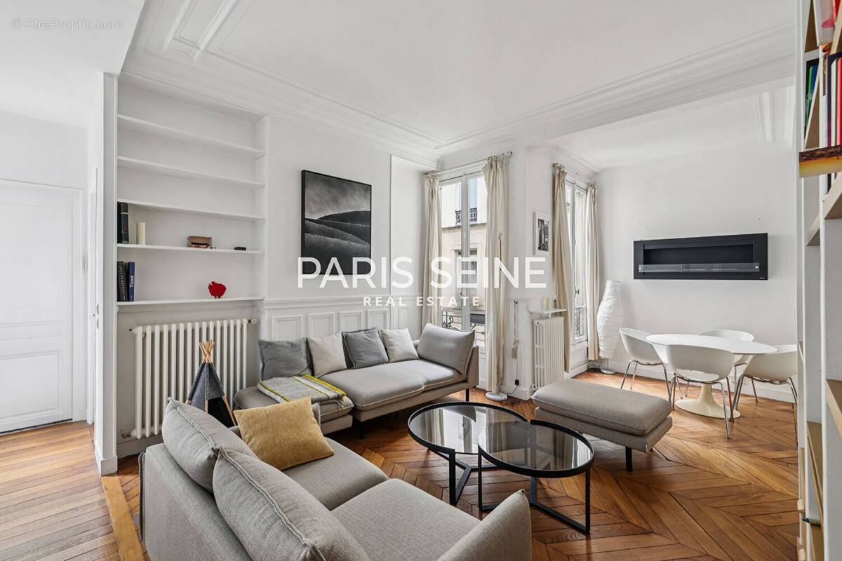 Appartement à PARIS-6E