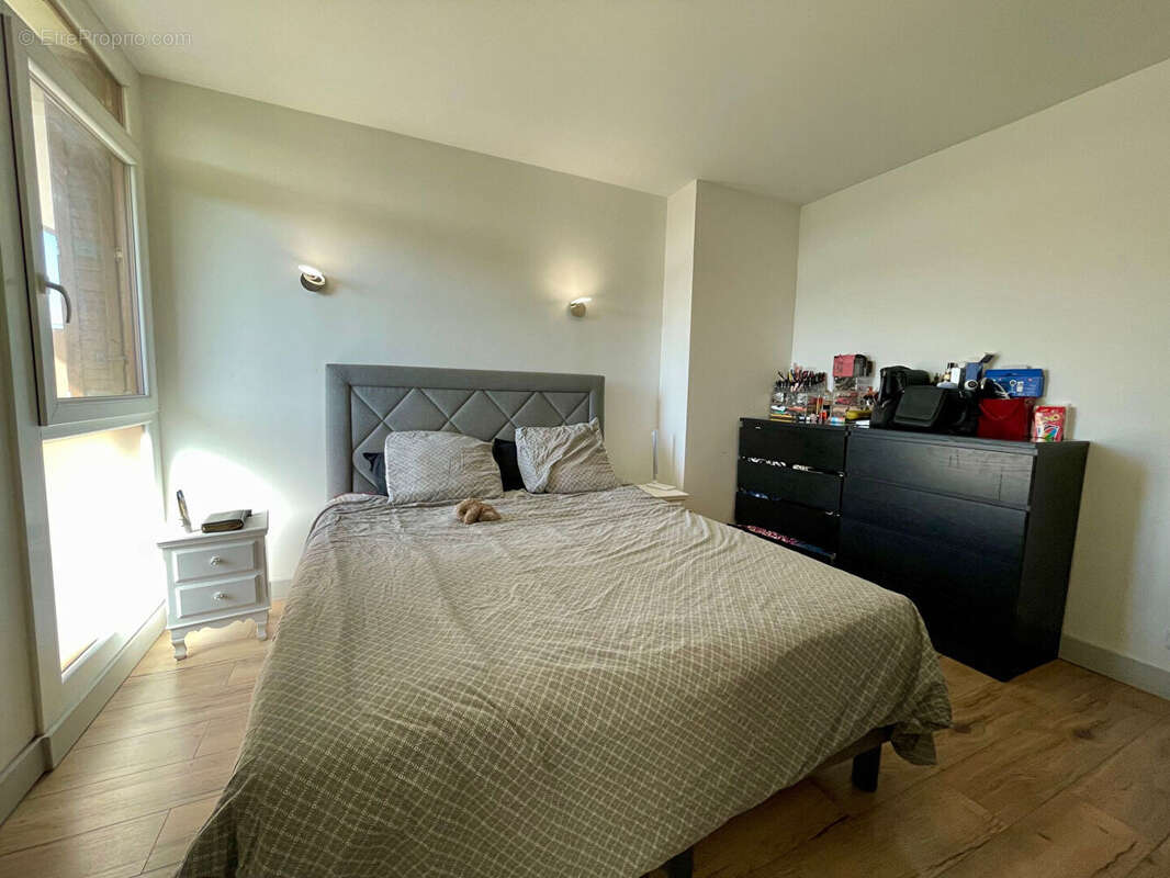 Appartement à BRIE-COMTE-ROBERT