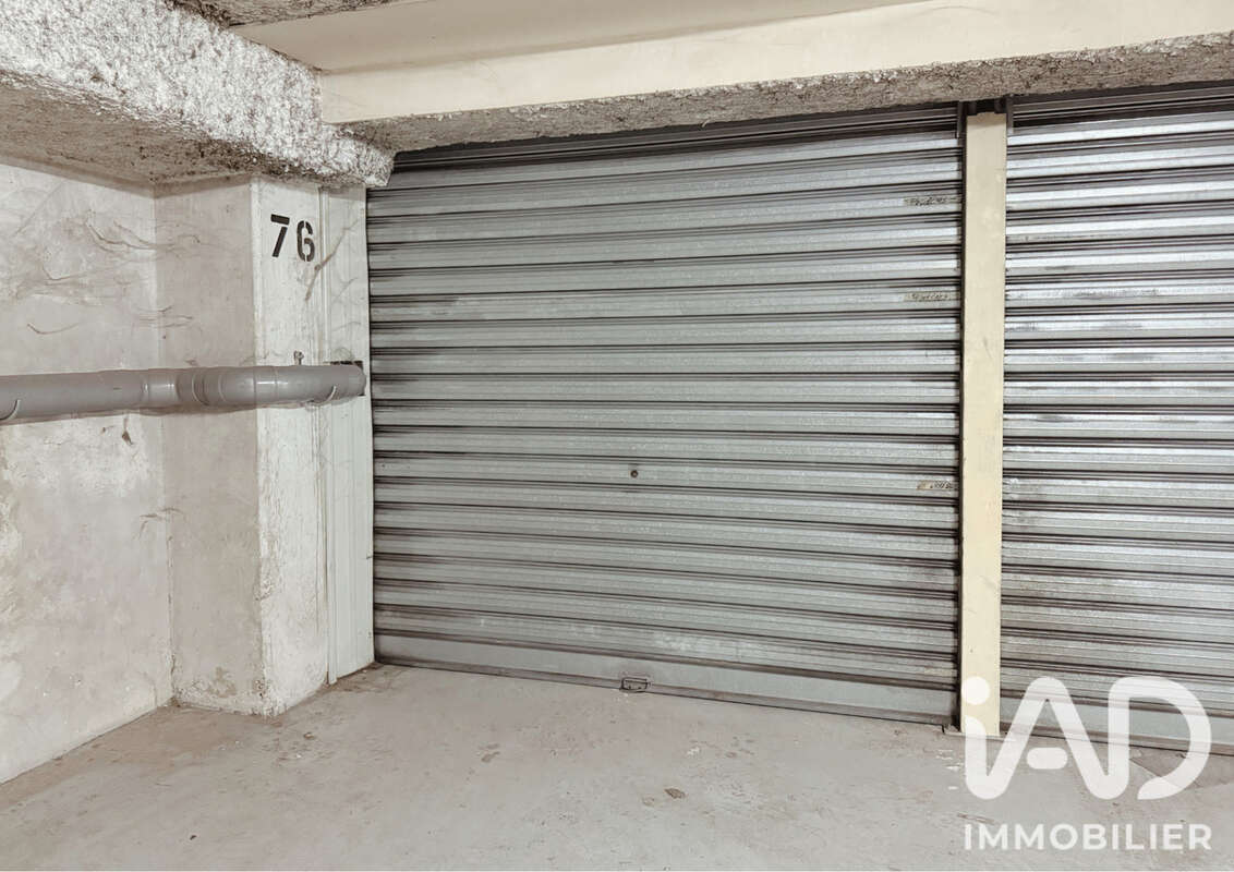 Photo 3 - Parking à PARIS-17E