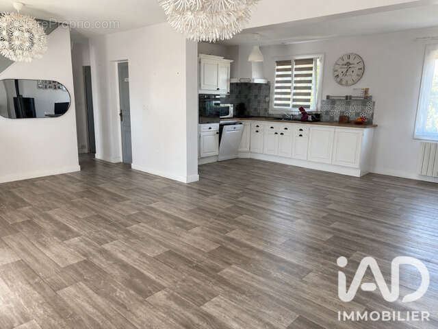 Maison 132 m² à Saint-Martin-Sur-Ocre  - photo 2