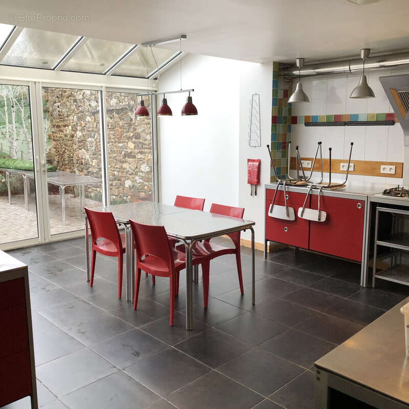 Maison à CHATEAUNEUF-LA-FORET