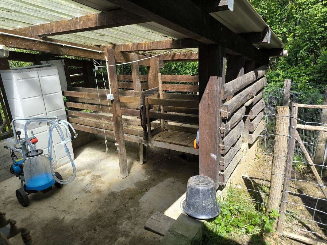 Exceptionnel corps de ferme entièrement autonome . - photo 17