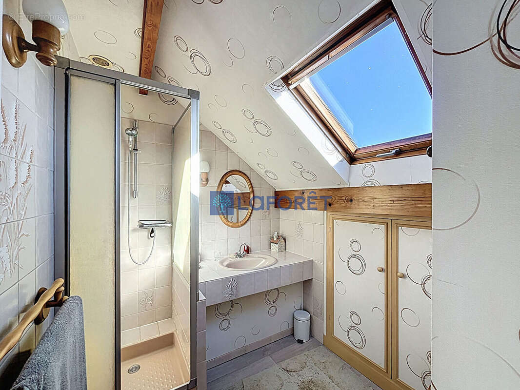 Maison à SAVIGNY-SUR-ORGE