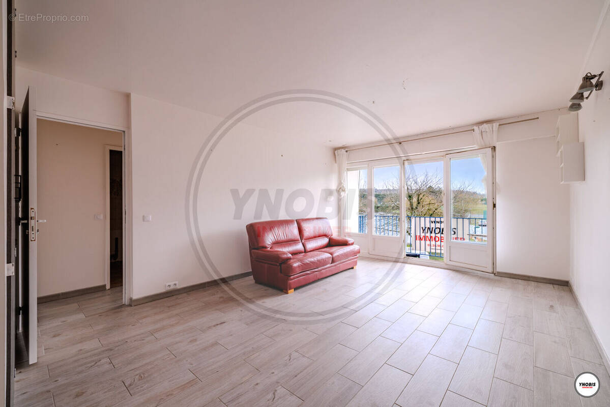 Appartement à AUBERGENVILLE