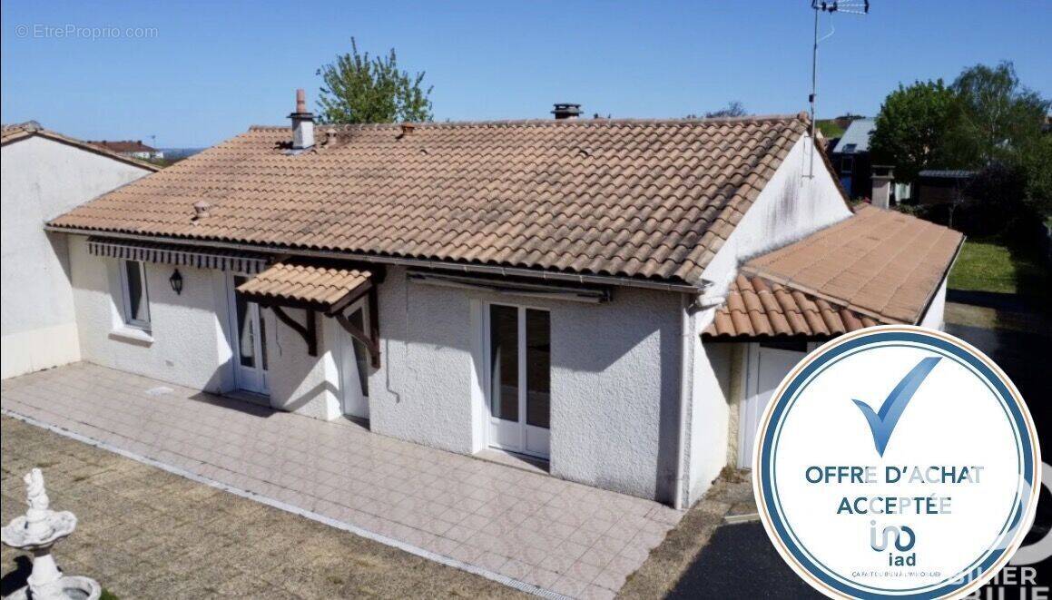 Photo 1 - Maison à SOYAUX