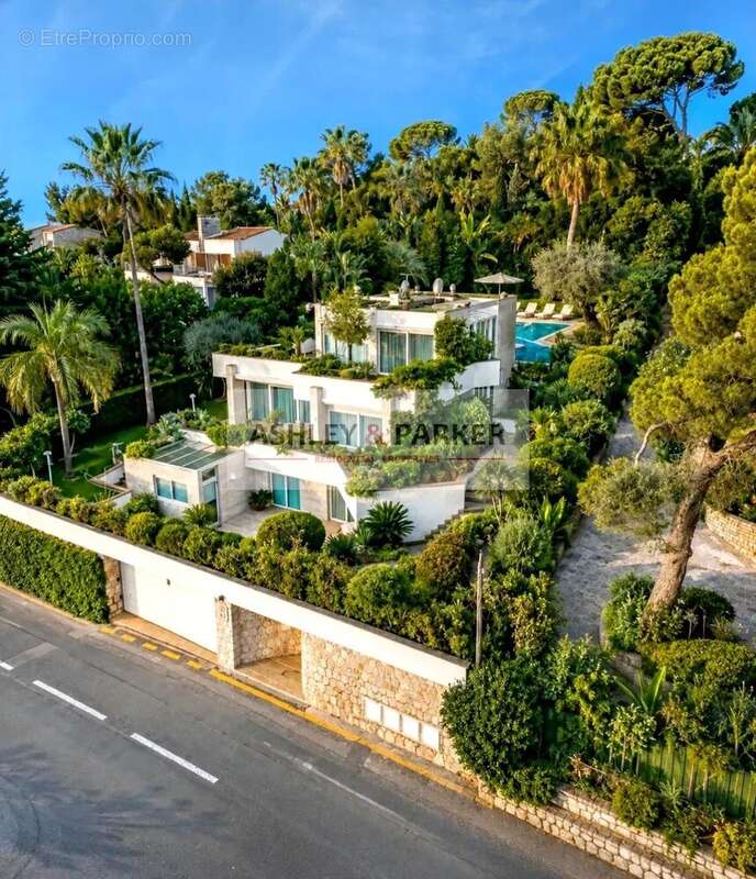 Maison à ROQUEBRUNE-CAP-MARTIN