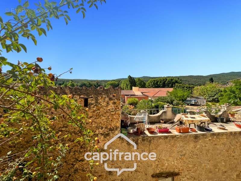 Maison à CAMPS-LA-SOURCE