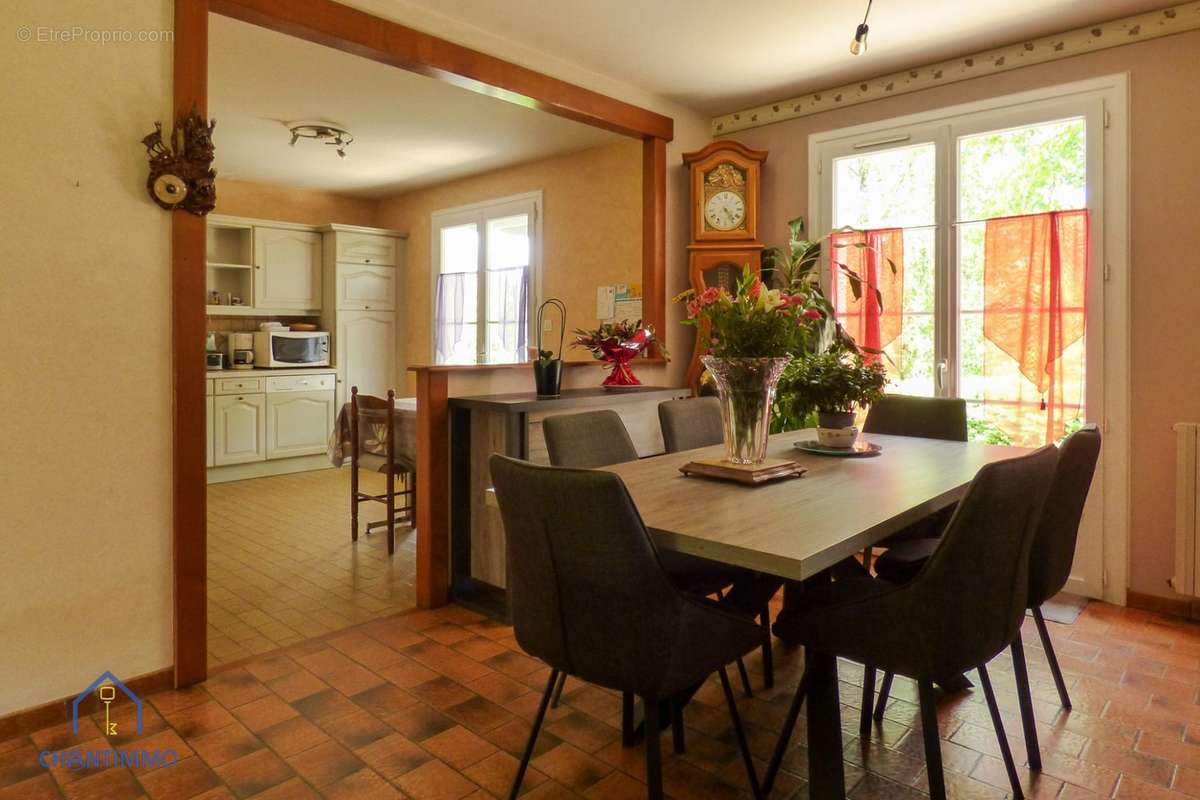 Maison à LA CAILLERE-SAINT-HILAIRE