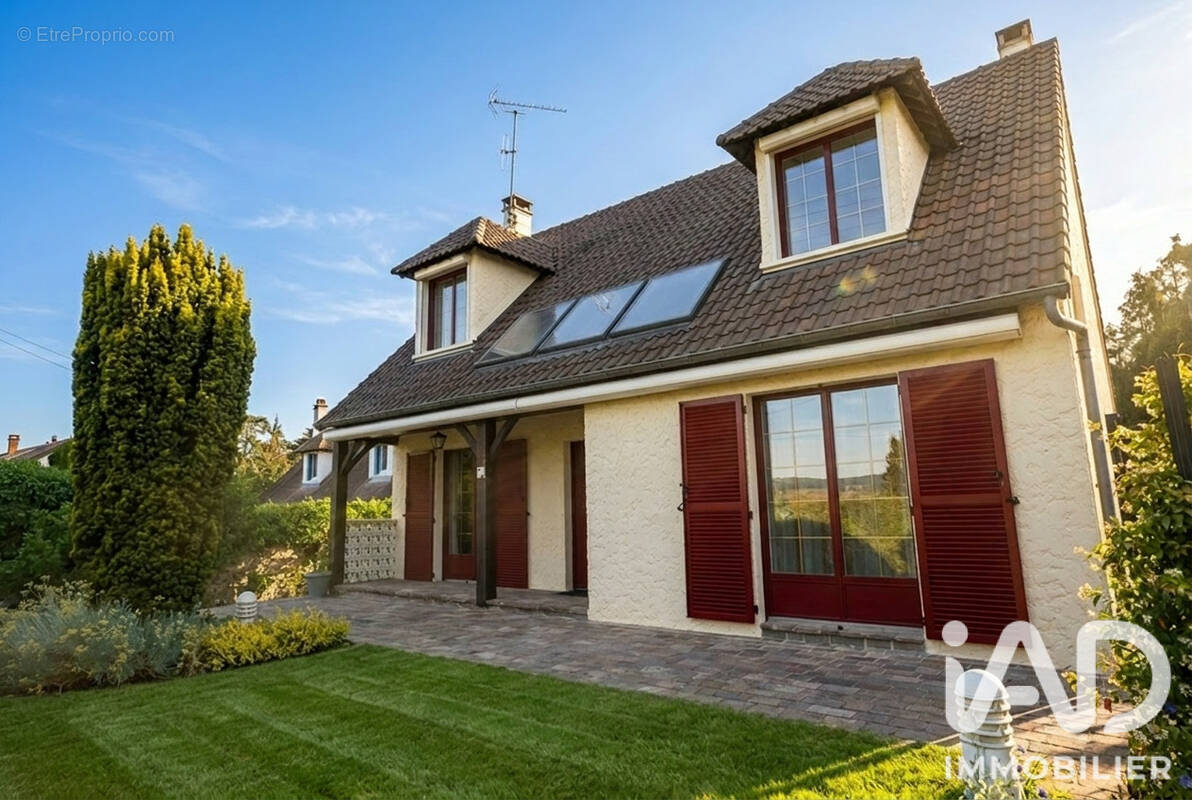Photo 1 - Maison à SAINT-ARNOULT-EN-YVELINES