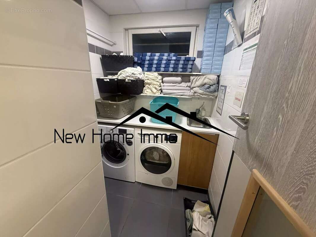 Commerce à MARSEILLE-9E