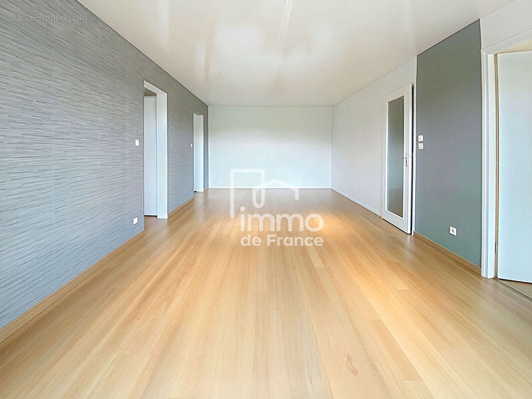 Appartement T3 de 73m² GEX - photo 2
