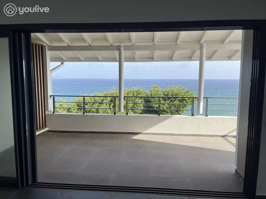 Appartement à BAIE-MAHAULT