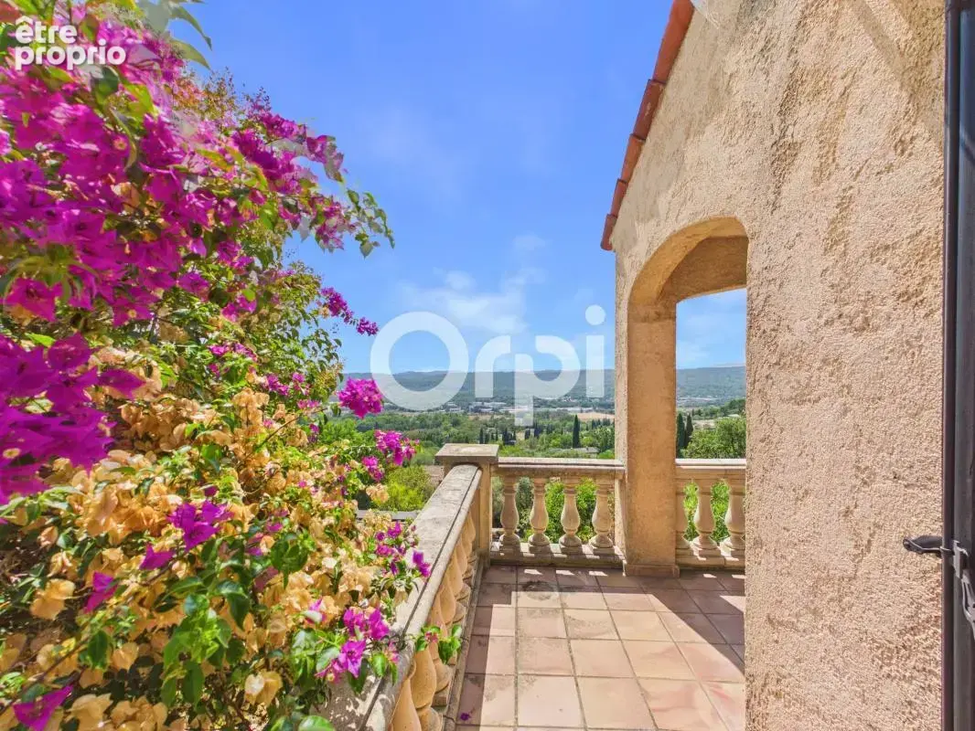 A rafraichir - maison individuelle + dependance + garage + piscine + annexes - photo 8