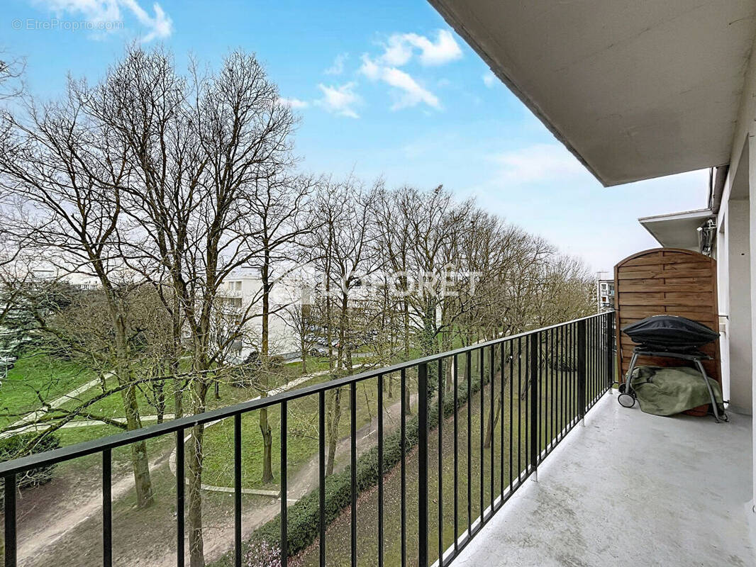 Appartement à SAINT-MICHEL-SUR-ORGE
