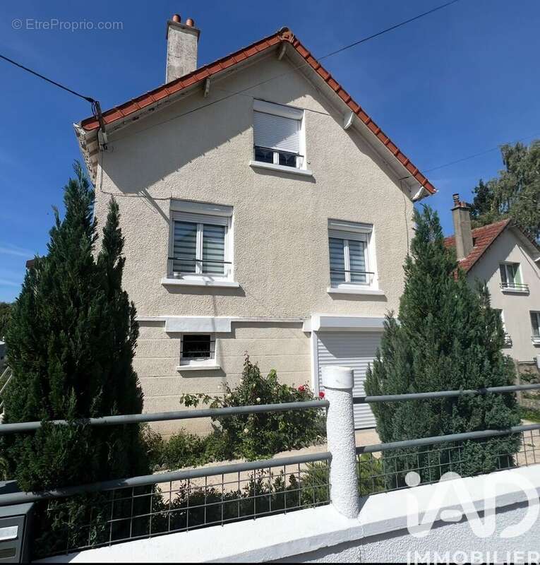 Photo 2 - Maison à LA FERTE-GAUCHER