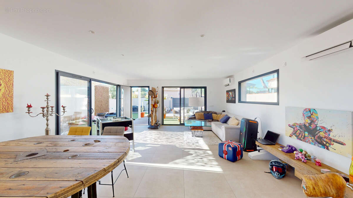 Maison à CARRY-LE-ROUET