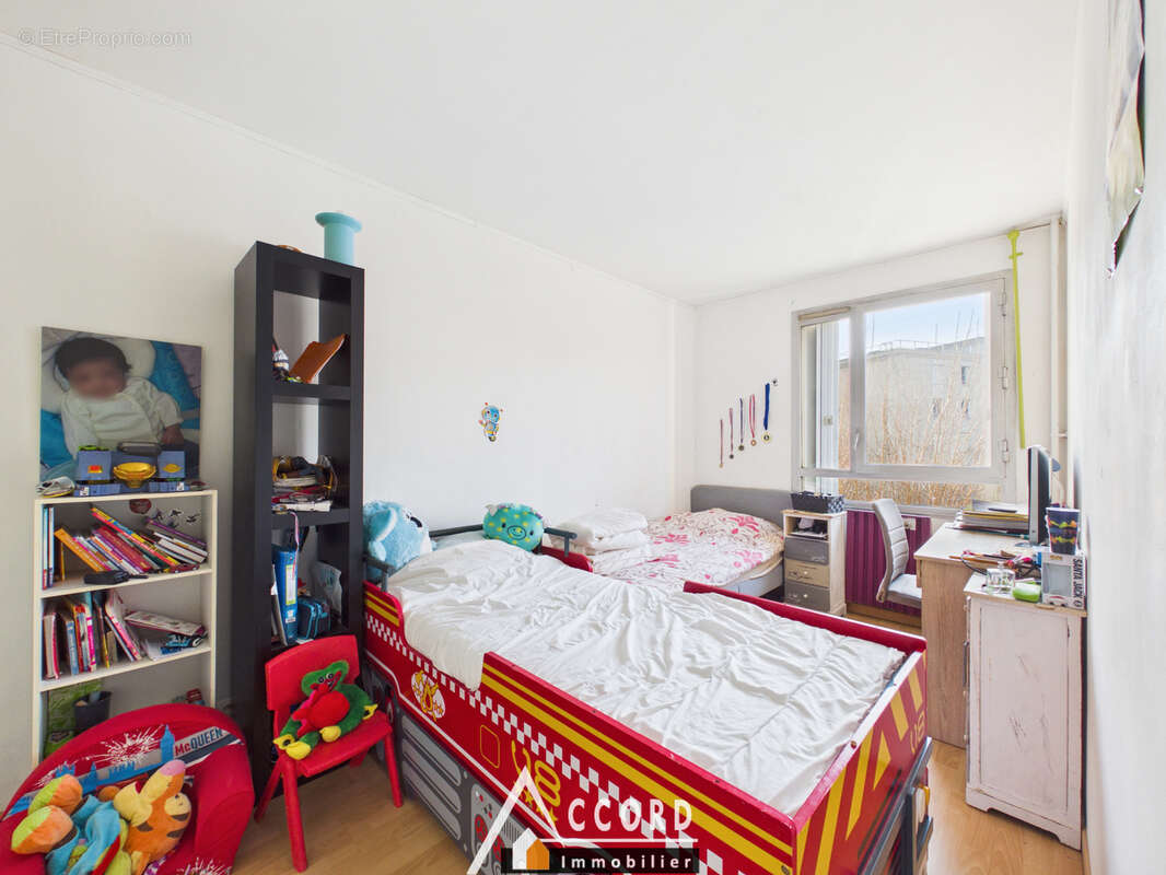 Appartement à SARTROUVILLE