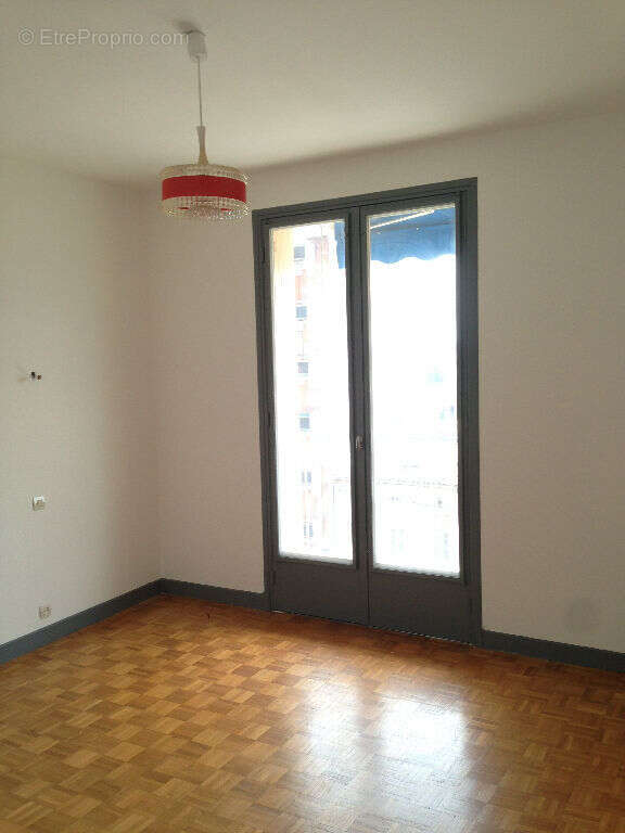 MONTAUBAN Appartement T5 - photo 8