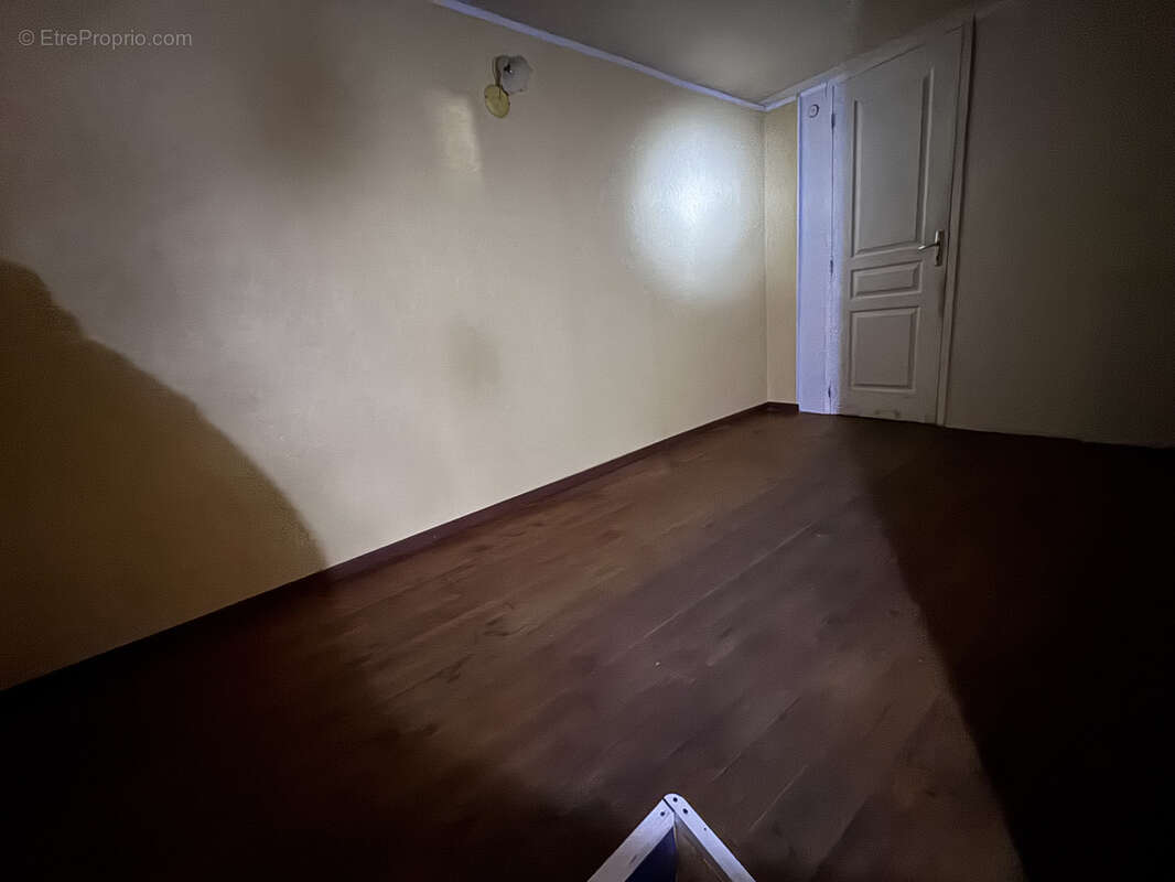 Maison à CONFLANS-SUR-LANTERNE